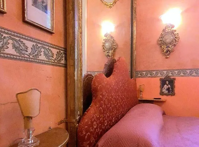 Casa Gabriele 게스트하우스 3*